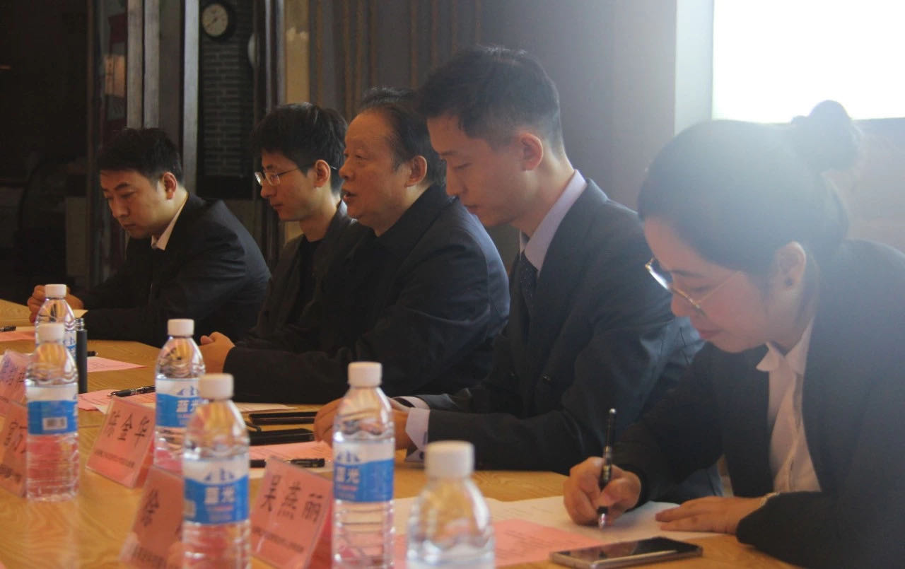 【动态】校企相助育梓楠，，，科技助力促生长