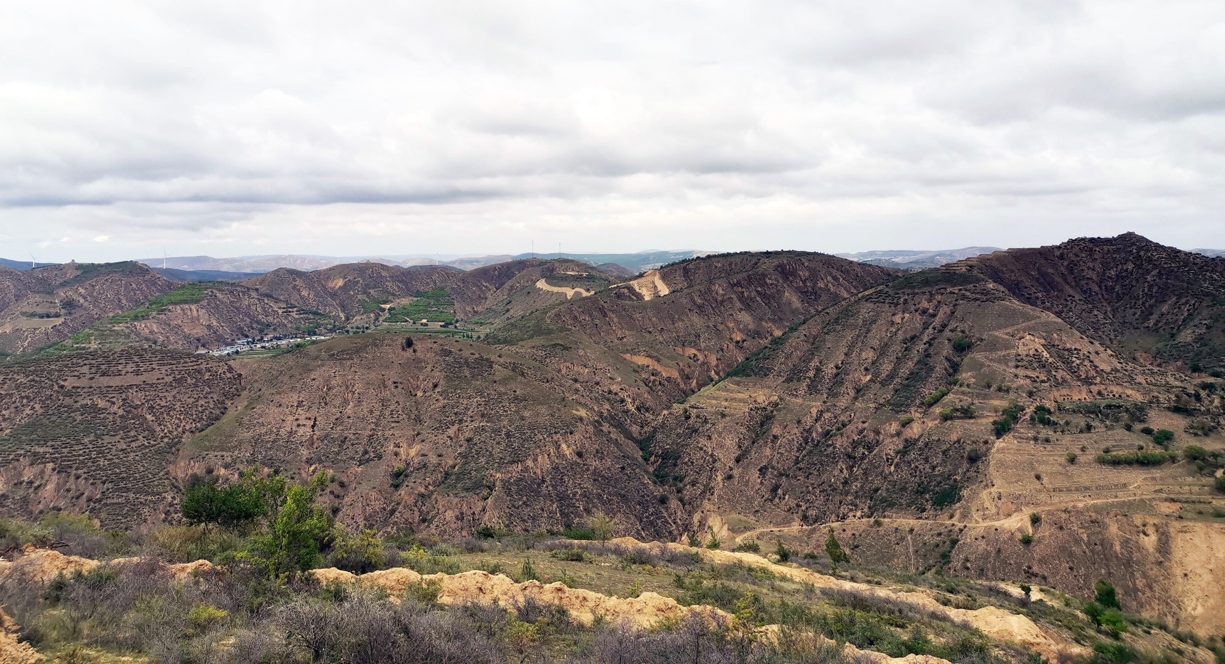 【7790必发集团动态】华润新能源吴起长城二期50MW风电项目首基基础浇筑圆满完成