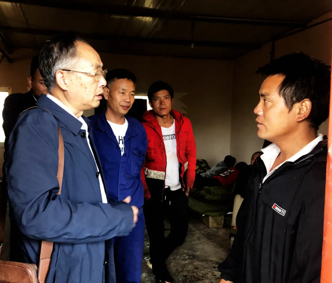 【7790必发集团动态】集团高级照料蒋家贵赴马店升压站—橄榄变电站220kV线路工程检查指导事情