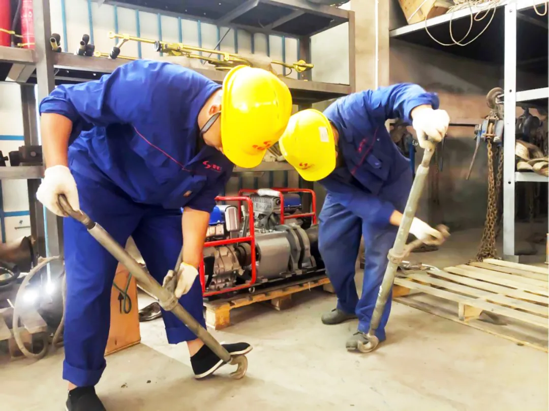 【7790必发集团·动态】运检公司开展“受力工用具清静检查与维护保养”专项活动