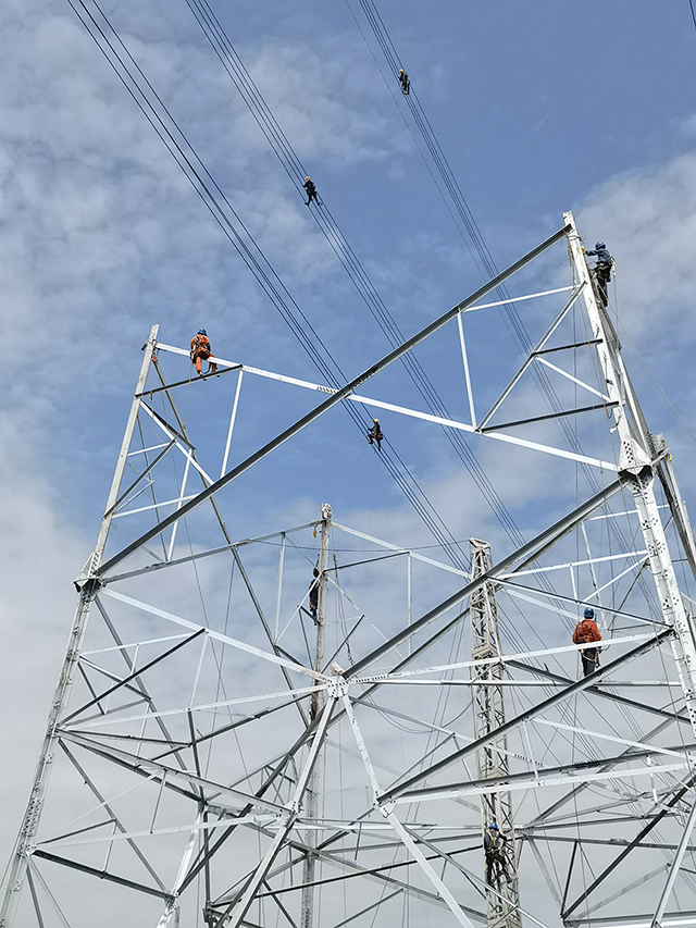 渝昆铁路500kV洪泸一、二线150＃-154＃迁改工程顺遂完成