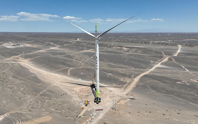 哈密莱北新能源开发有限公司十三师柳树泉农场十三间房风区风电场一期49.5MW工程风机吊装所有完成