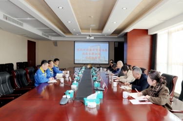 嘉兴市司法局党委委员、副局长蔡加龙一行莅临凯发K8国际纸业调研指导