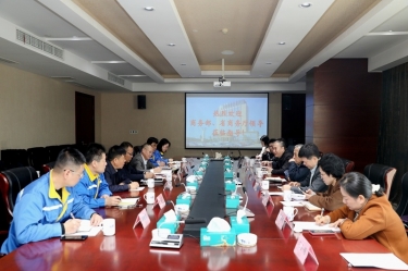 商务部驻杭特办特派员刘福学携浙江省商务厅党组成员、、总经济师朱军一行莅临凯发K8国际纸业考察调研