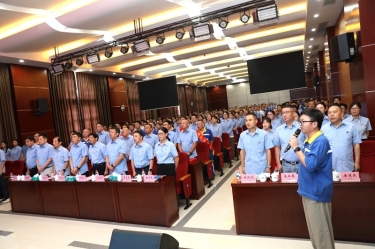 深耕精益 聚力攻坚 | 凯发K8国际纸业2026年半年度总结表扬暨正风肃纪警示教育大会盛大召开